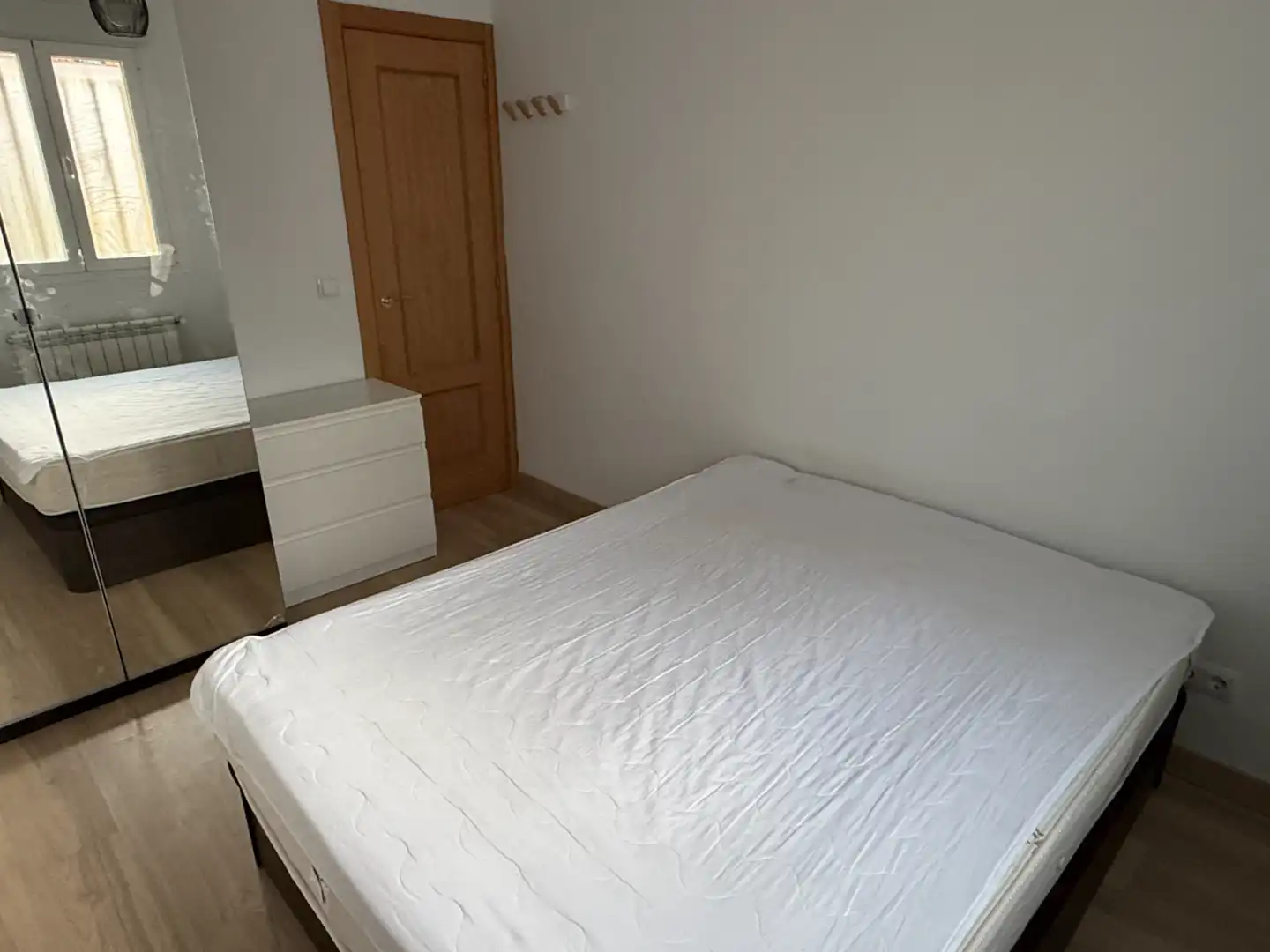 Wohnung zur Miete in Calle de Tremp, 24, Ciudad Universitaria