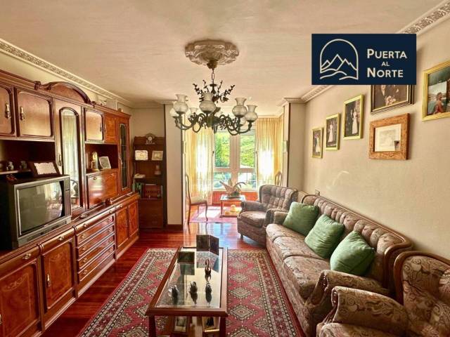 Casa-chalet en Venta en Calle Doctor Jiménez Díaz en Hermandad de Campoo de Suso