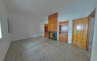 Sala d'estar de Pis en venda en Úbeda amb Parquet