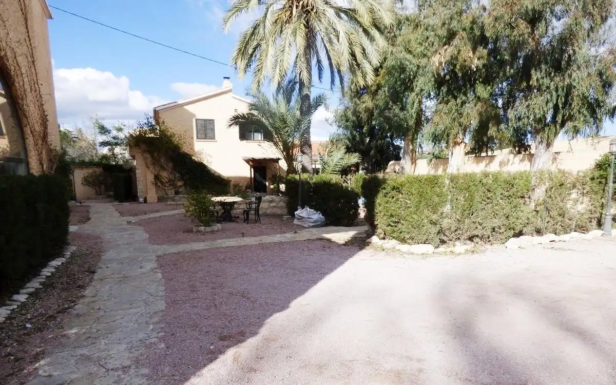 Planta baixa en venda a Calle Menorca \"FINCA CAPUCHO\", 15, Bellavista - Capiscol - Frank Espinós