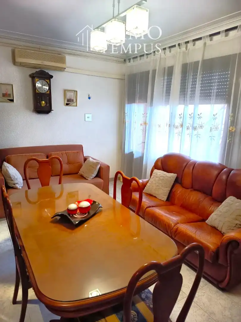 Sala de estar de Piso en venta en Terrassa con Calefacción, Terraza y Trastero