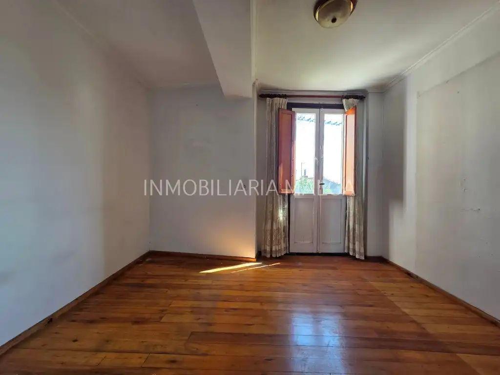 Bedroom of Houses for sale in Colunga  with Storage room and Balcony