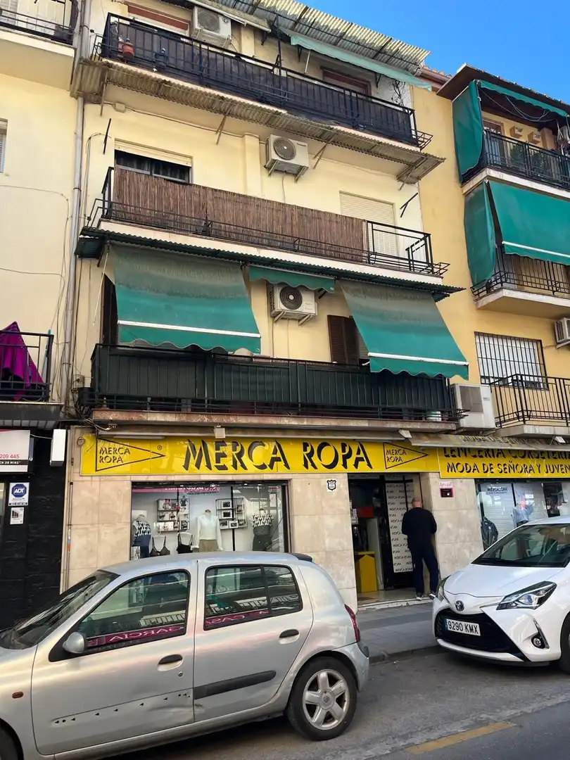 Flat for sale in  Granada Capital  with Terrace, Furnished and Balcony