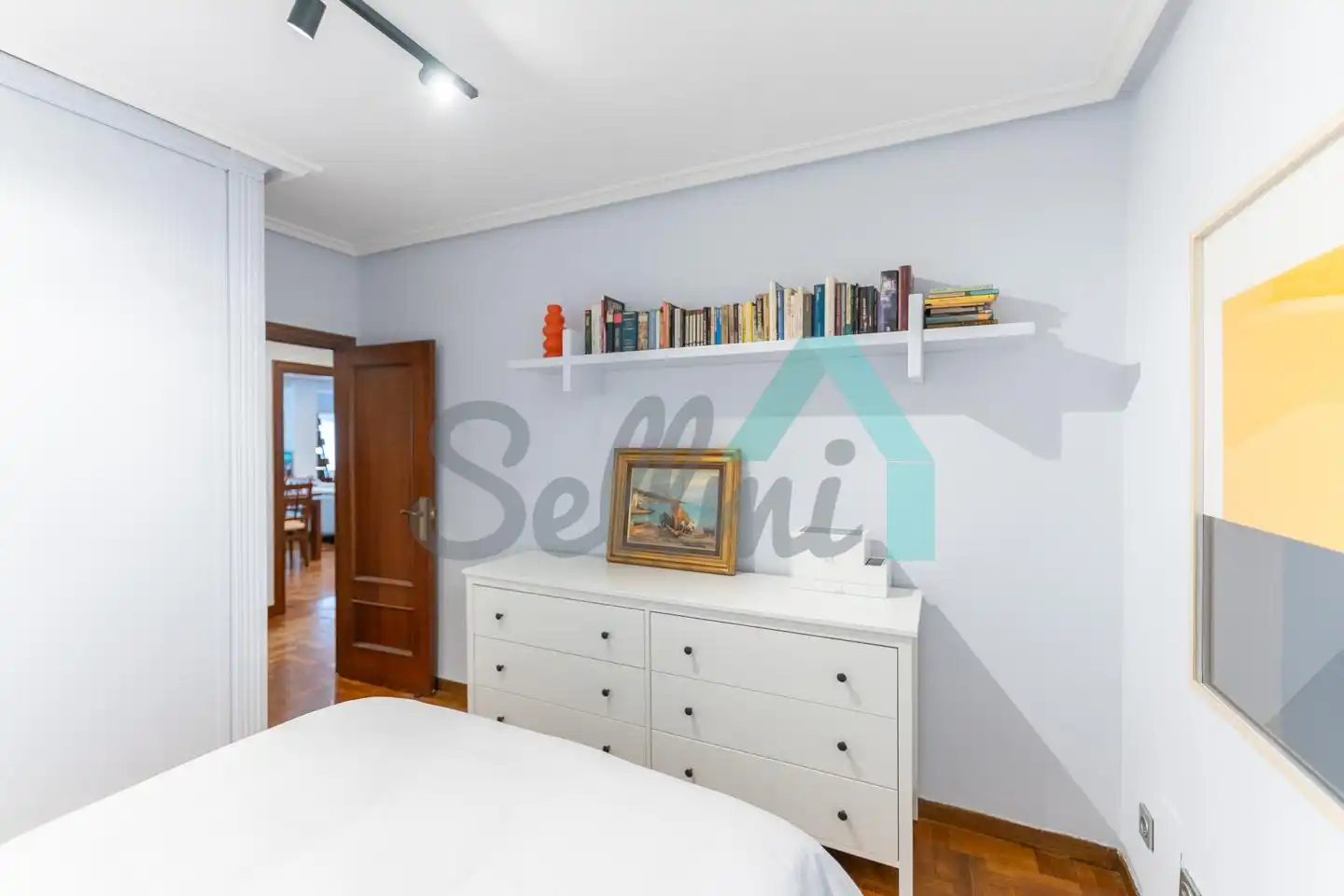 Habitación de Piso de alquiler en Gijón  con Calefacción, Parquet y Amueblado