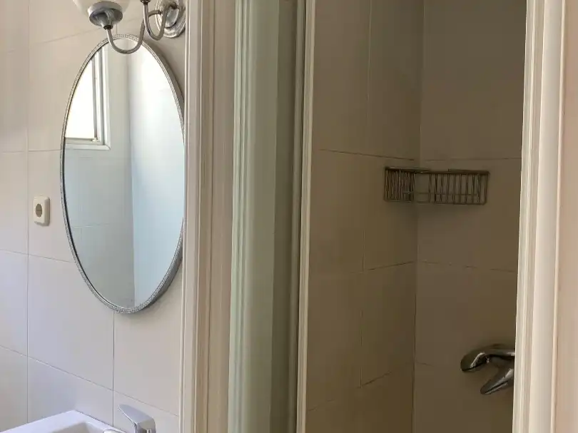 Baño de Piso en venta en  Madrid Capital