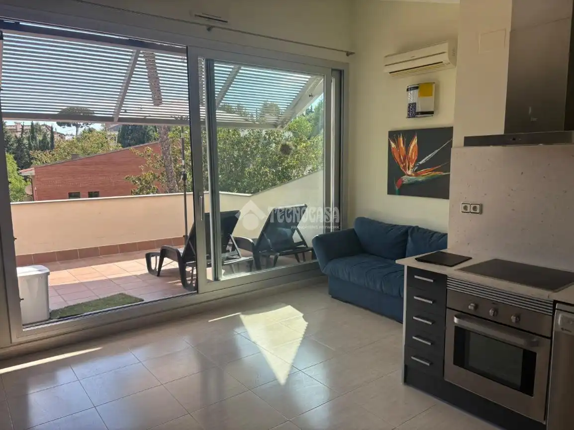 Living room of Flat for rent in Cerdanyola del Vallès  with Terrace