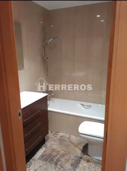 Bathroom of Houses for sale in Navarrete  with Heating, Terrace and Community pool