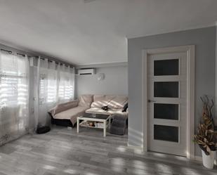 Living room of Flat for sale in Parla  with Air Conditioner, Heating and Terrace