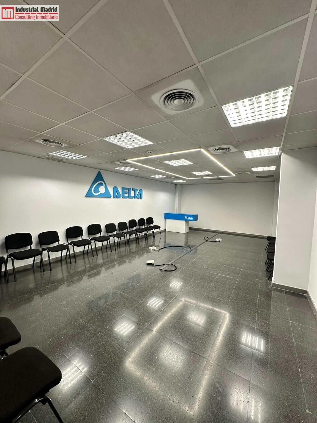 Nau industrial de lloguer en  Madrid Capital