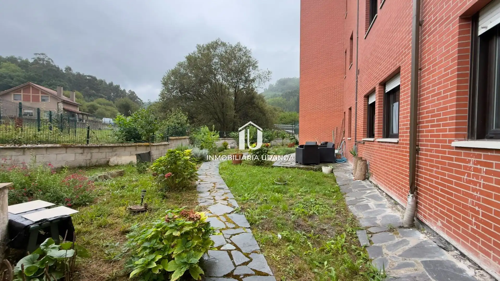 Jardí de Pis en venda en Limpias amb Calefacció, Jardí privat i Moblat