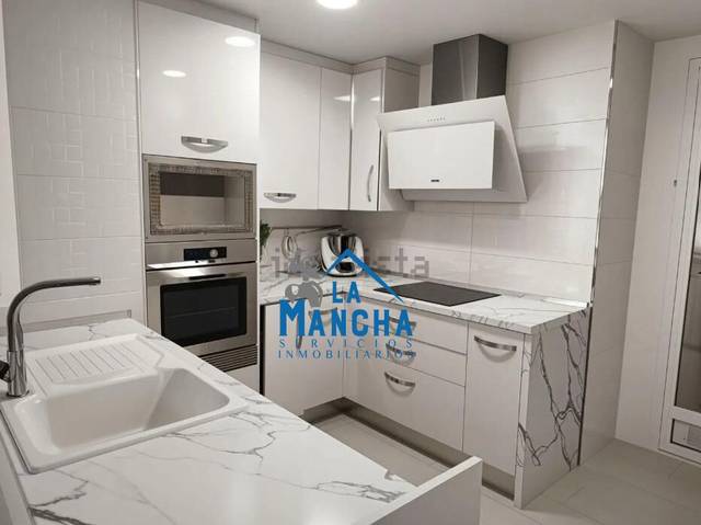 Piso en Venta en Calle JESUS NAZARENO en Carretas - Pajarita