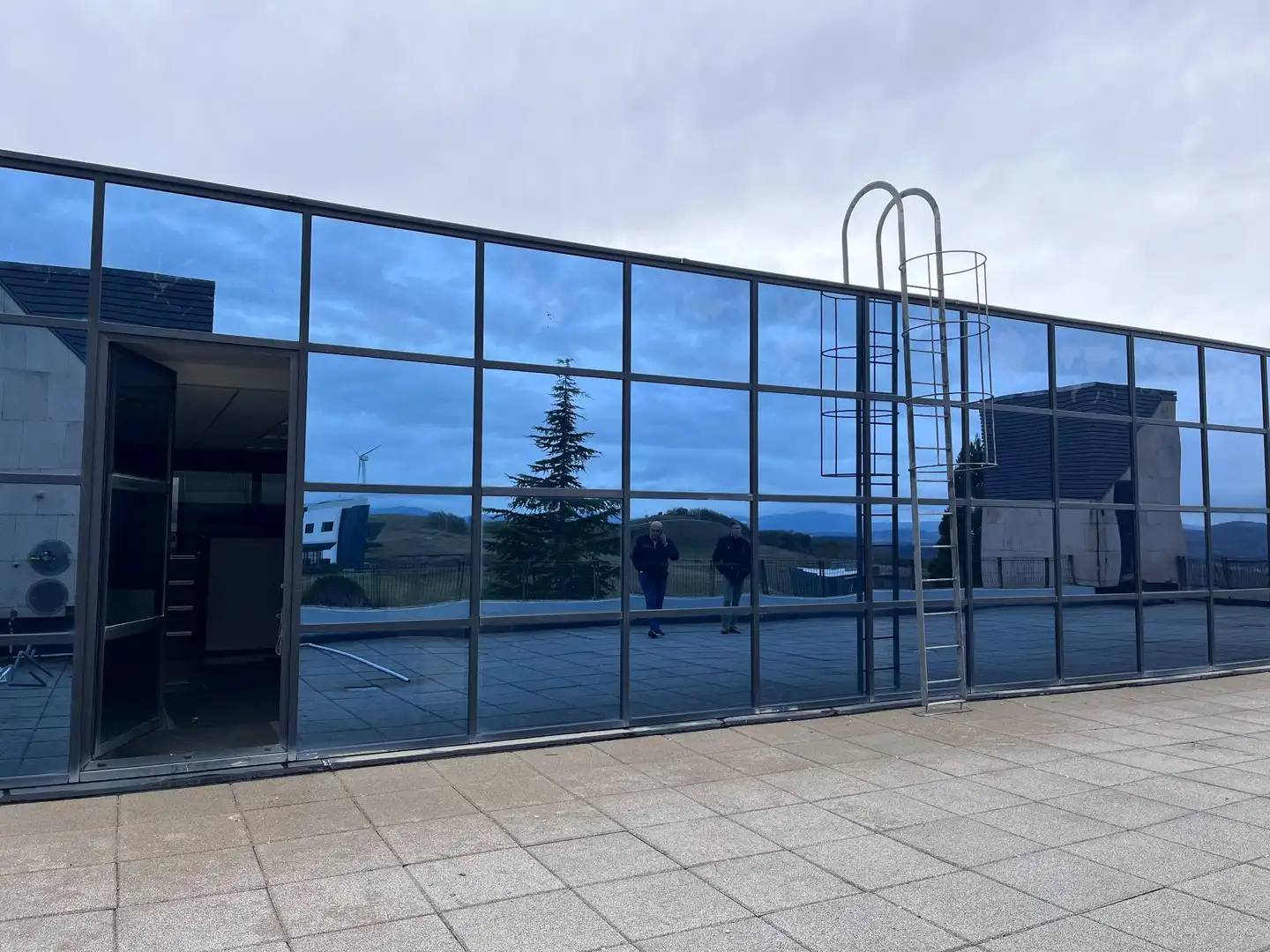 Außenansicht von Büro zum Verkauf in Vitoria - Gasteiz mit Heizung