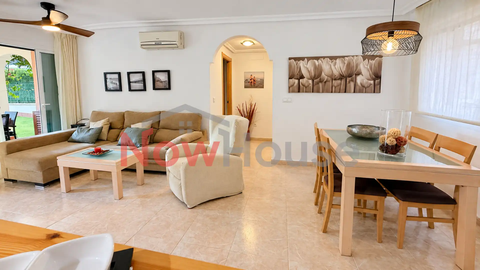 Sala d'estar de Planta baixa en venda en Cales de Mallorca  