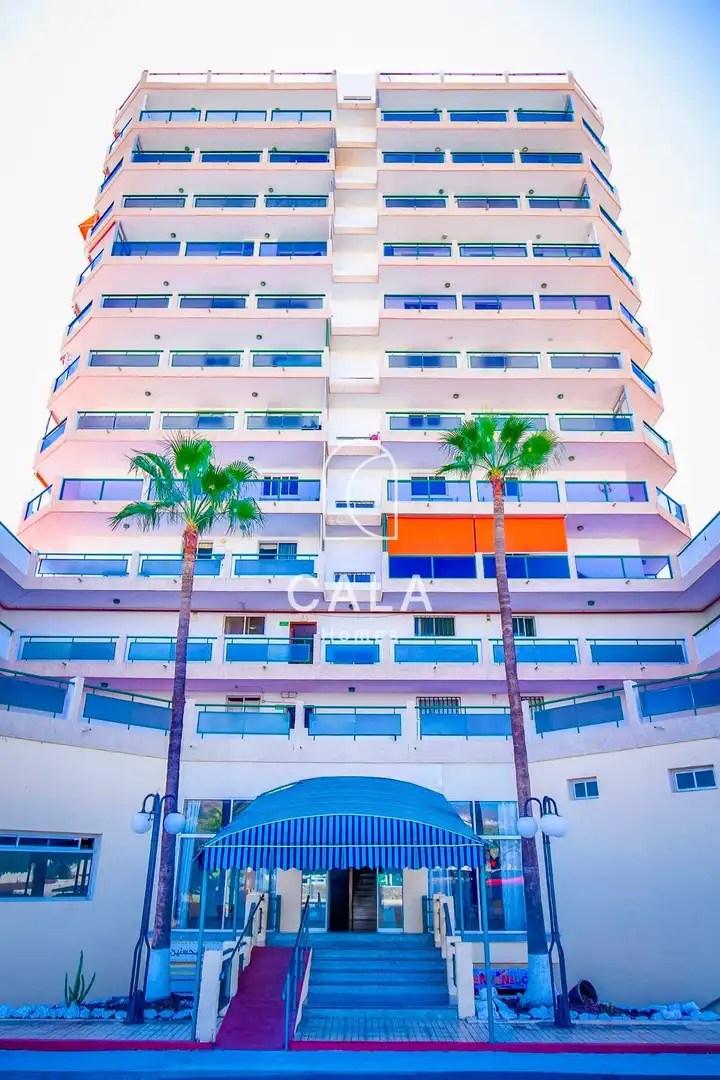 Apartment with terrace for sale in Juan Carlos I, imagen 3