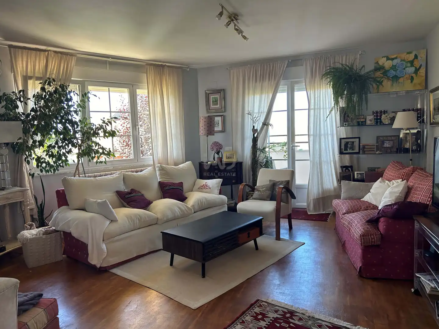 Sala de estar de Casa o chalet en venta en Sariegos con Calefacción, Terraza y Piscina