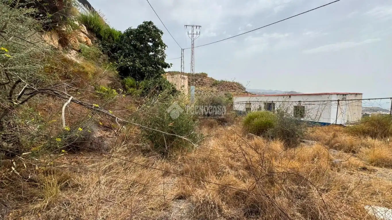 Terreno en venta en Albuñol