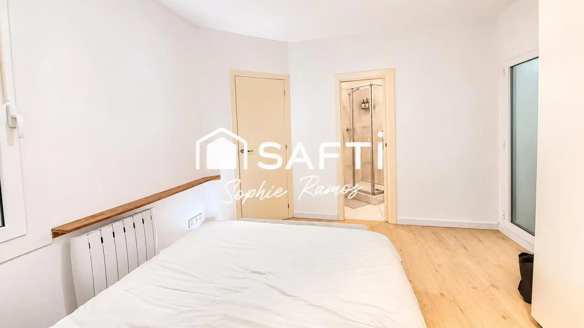 Bedroom of Flat for sale in Sant Martí