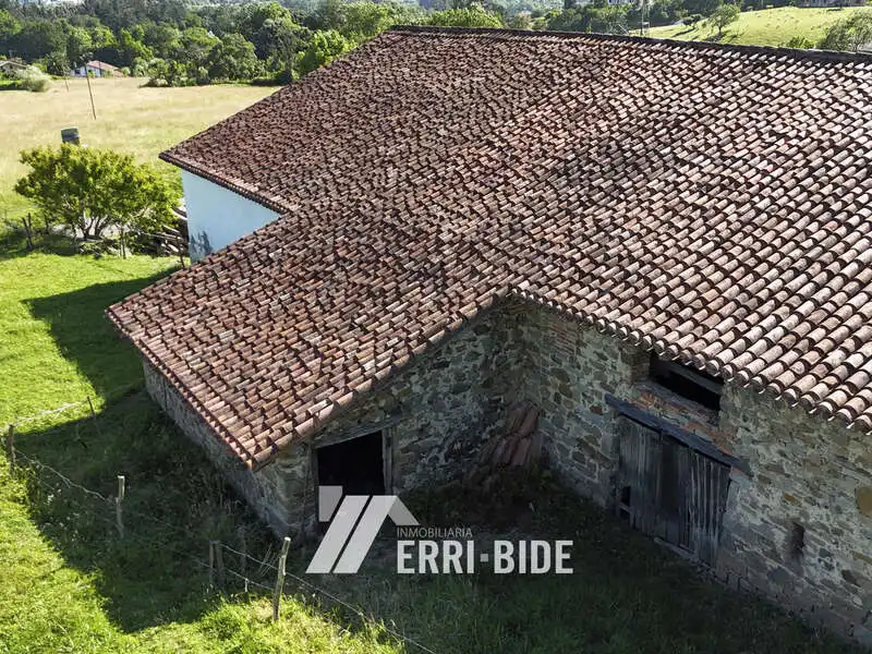Außenansicht von Country house zum Verkauf in Maruri-Jatabe mit Privatgarten und Abstellraum