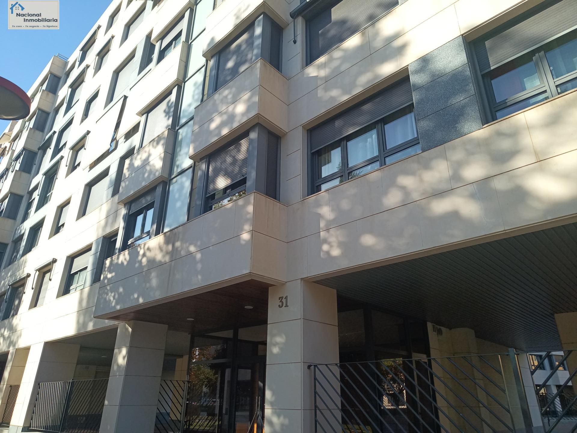 Exterior view of Flat for sale in Valladolid Capital  with Heating, Private garden and Alarm