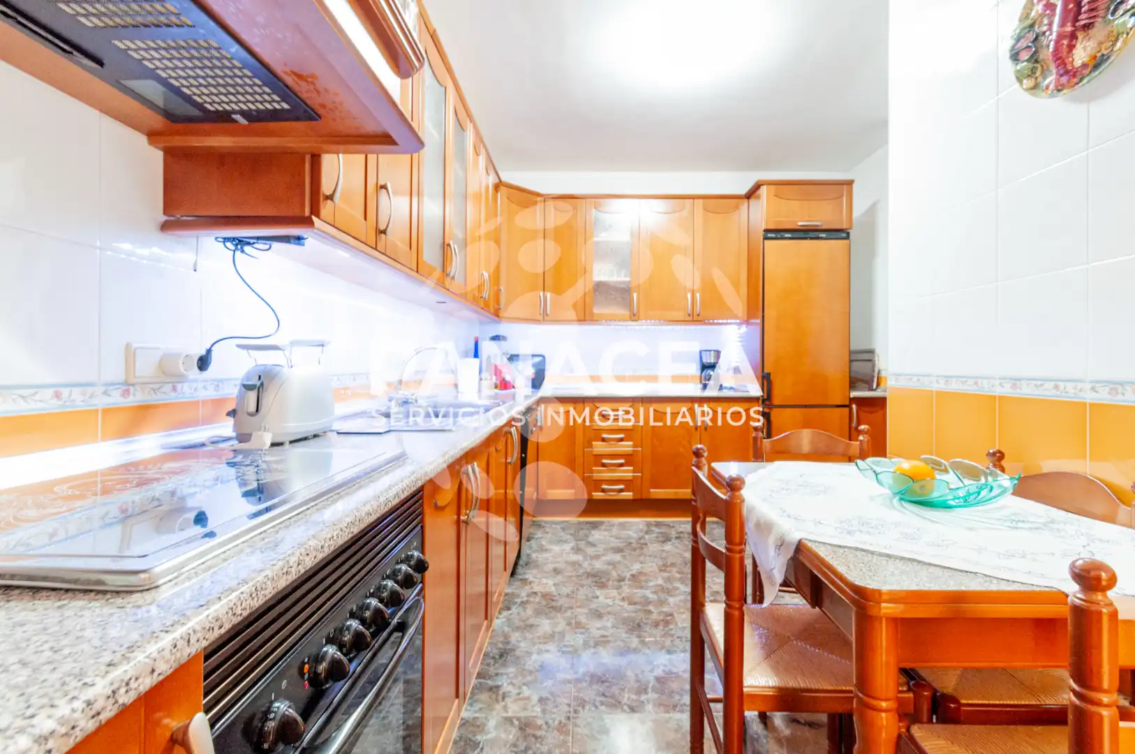 Cuina de Casa adosada en venda en Vícar amb Aire condicionat, Terrassa i Moblat