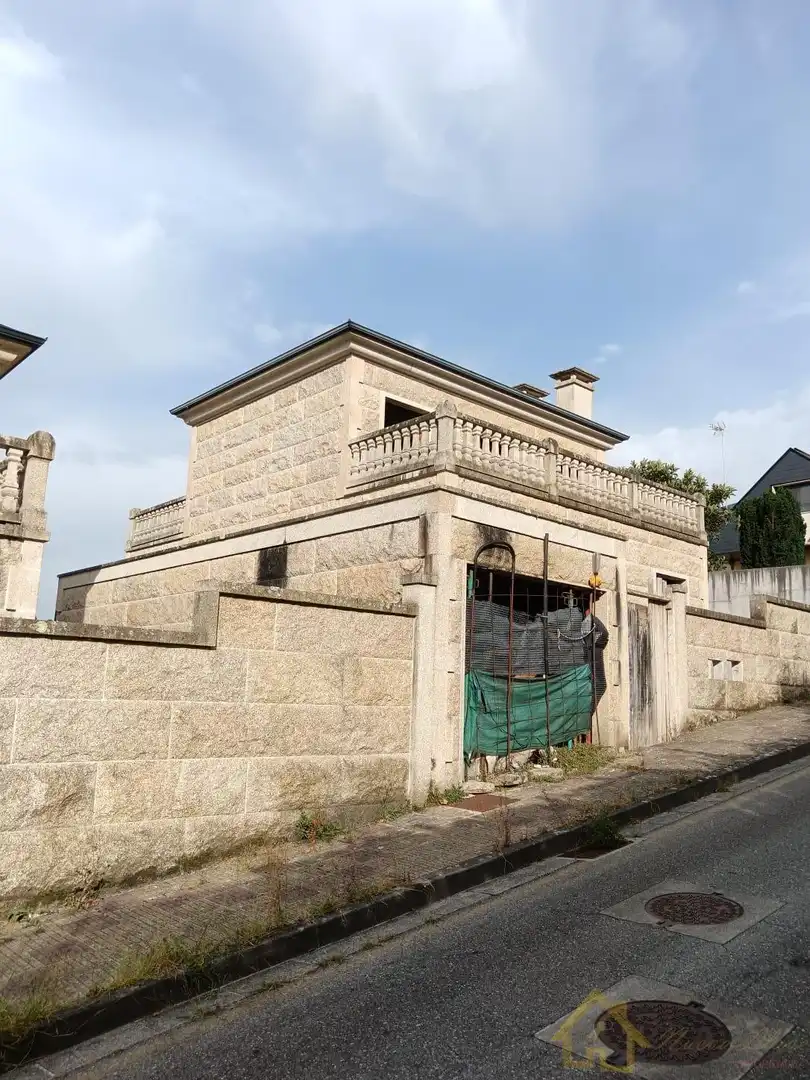 Vista exterior de Casa o chalet en venta en Lugo con Terraza, Trastero y Piscina