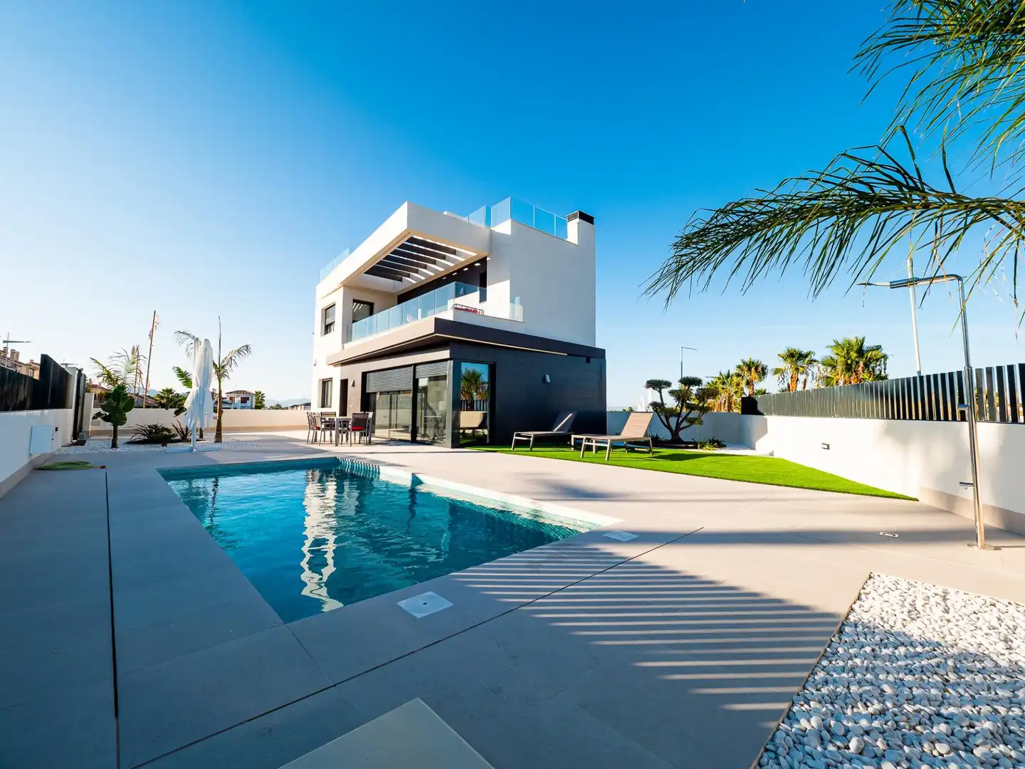 Villa con piscina in vendita a Algorfa
