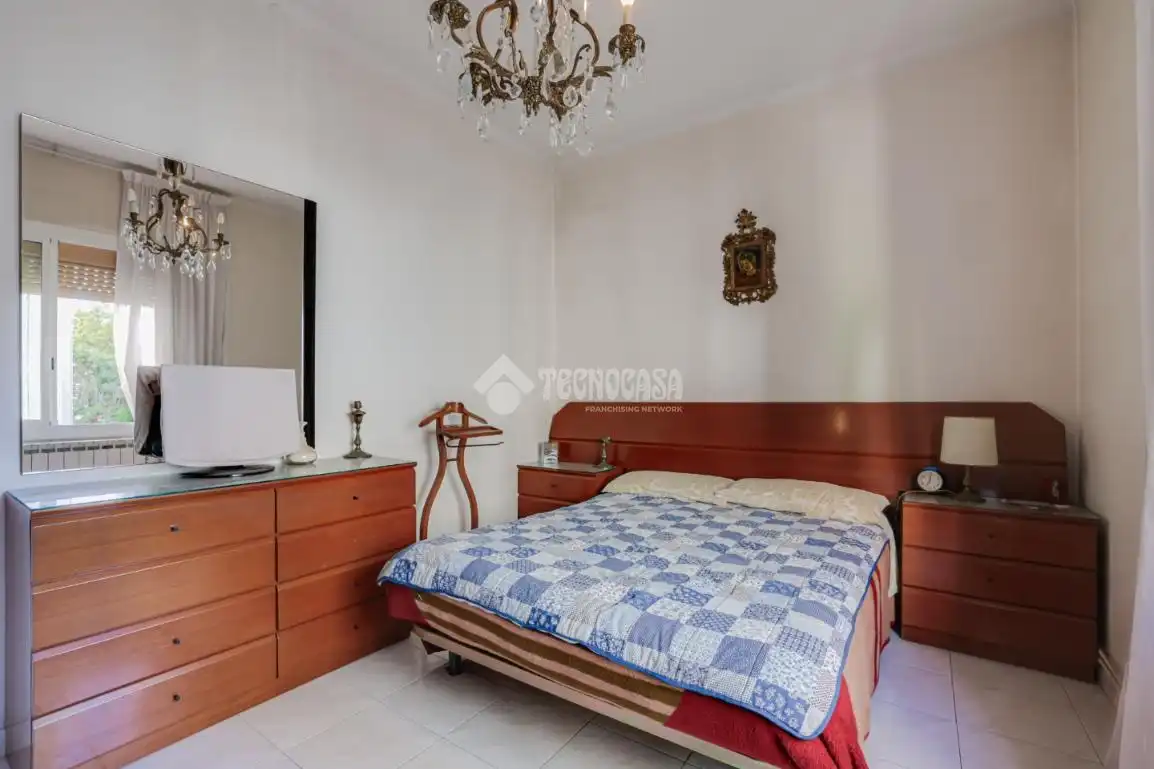 Habitación de Piso en venta en Barcelona con Balcón