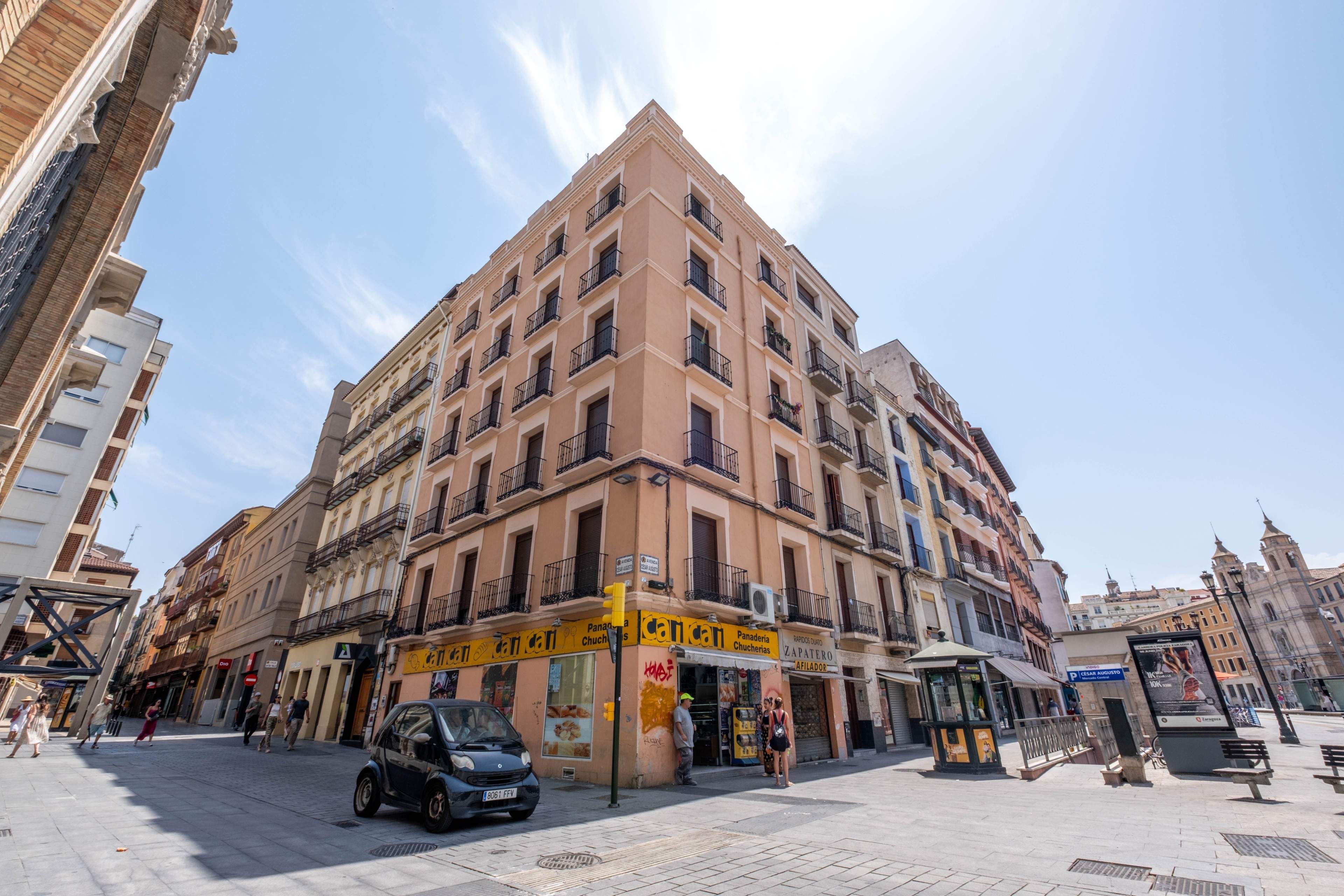 Exterior view of Duplex for sale in  Zaragoza Capital  with Heating, Terrace and Storage room