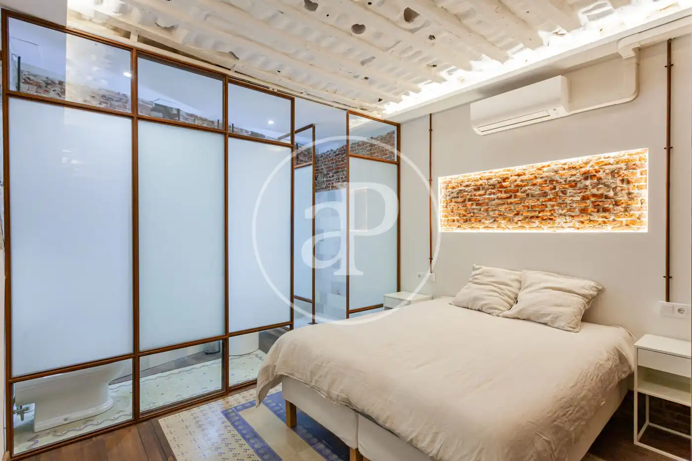 Bedroom of Flat for sale in Madrid  with Air Conditioner, Heating and Furnished