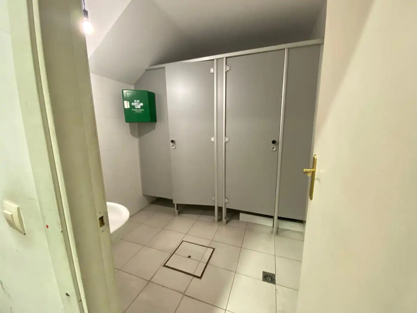 Badezimmer von Fabrikhallen zum Verkauf in Arroyomolinos (Madrid) mit Heizung