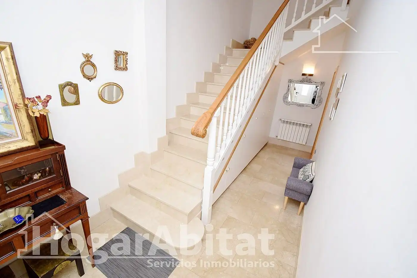 Einfamilien-Reihenhaus zum Verkauf in Vila-real mit Klimaanlage, Privatgarten und Terrasse