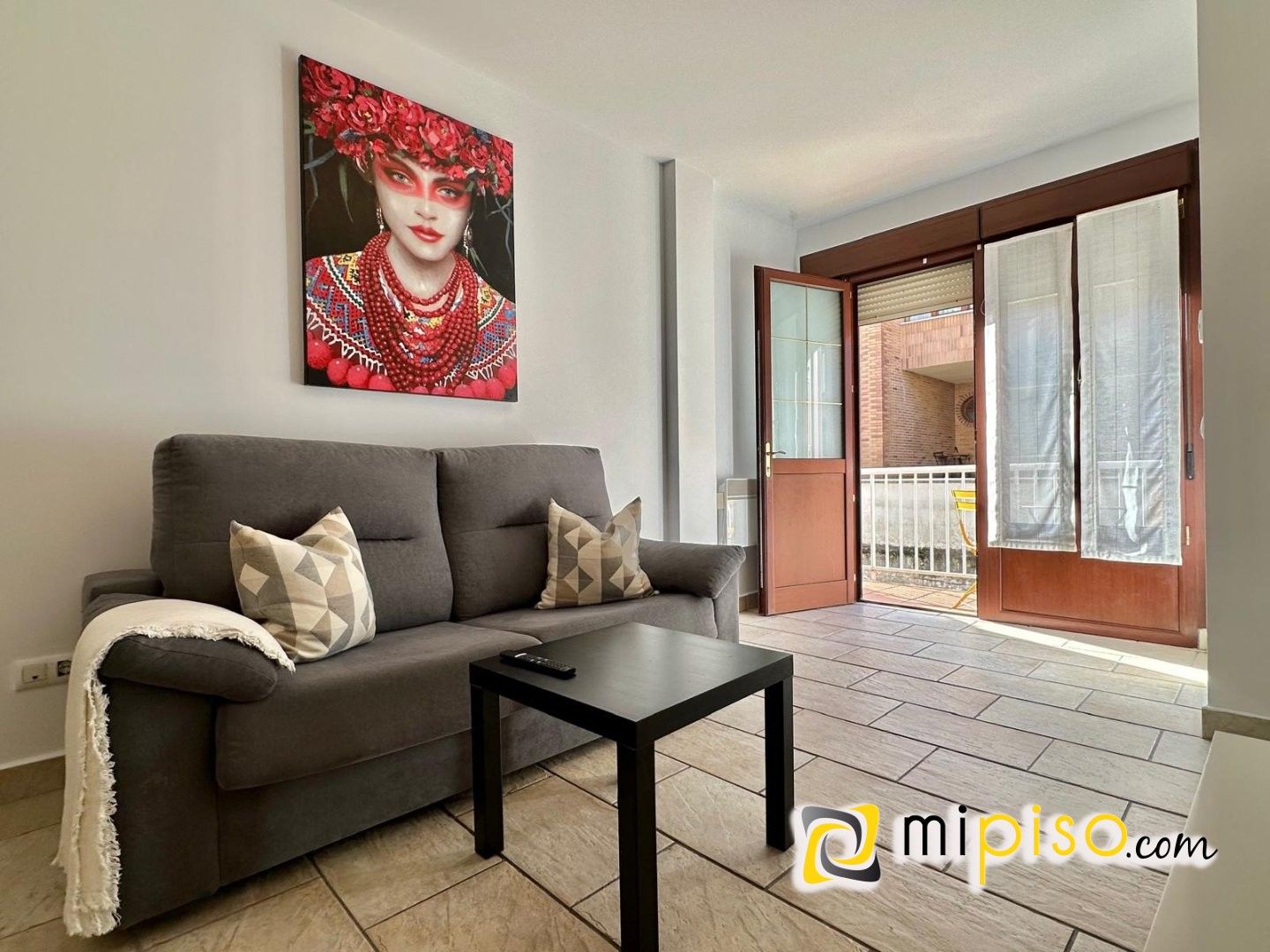 Sala d'estar de Pis en venda en Laredo amb Calefacció