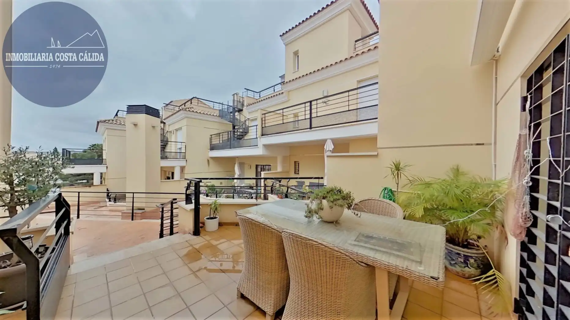 Terrasse von Einfamilien-Reihenhaus zum Verkauf in Águilas mit Klimaanlage, Heizung und Privatgarten