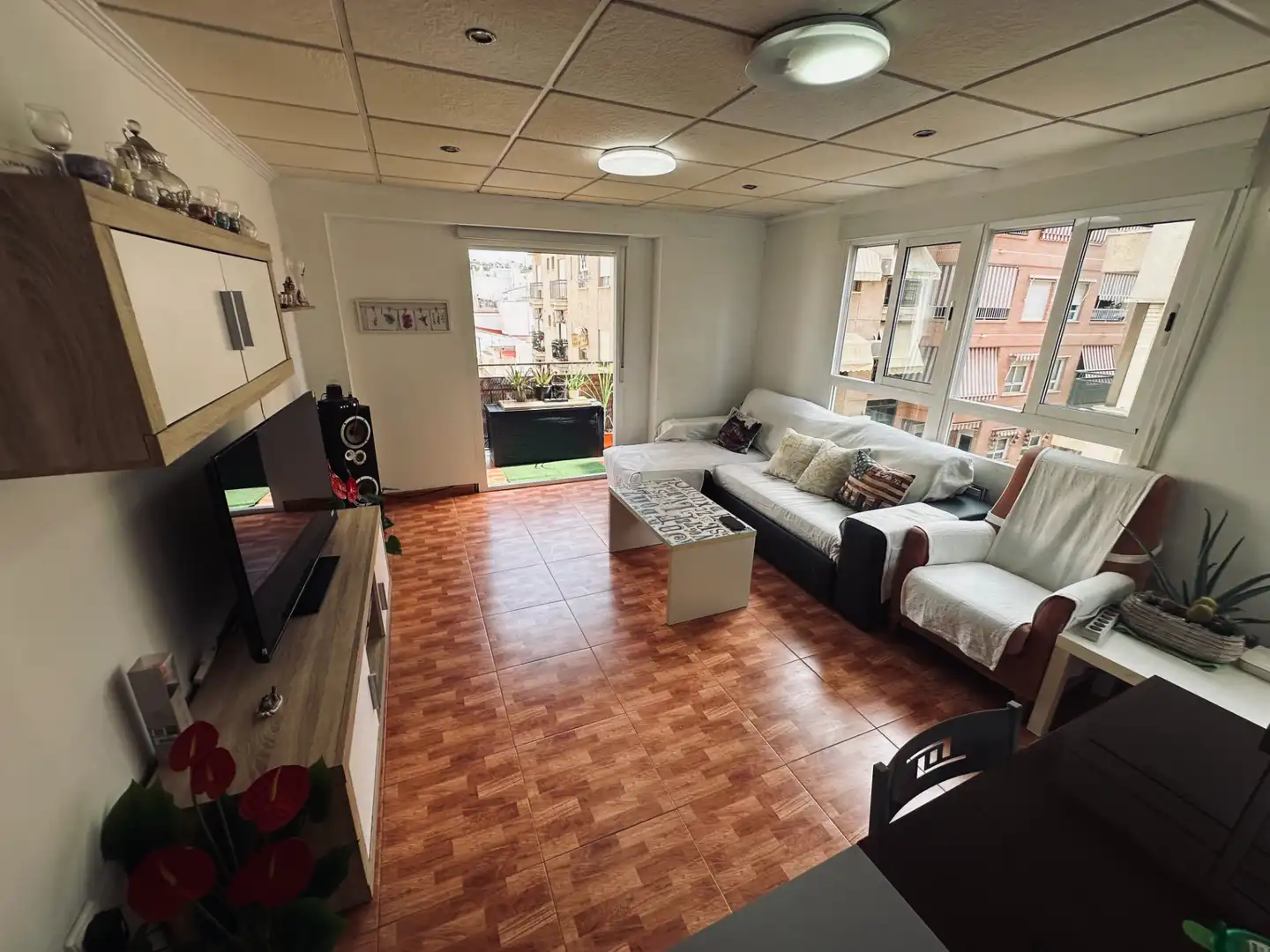 Piso con terraza en venta en Carrer d'Elx 41, imagen 3