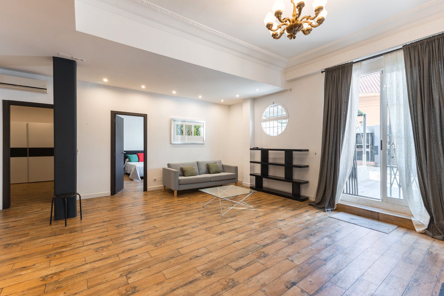 Living room of Apartment for sale in  Valencia Capital  with Air Conditioner, Heating and Parquet flooring