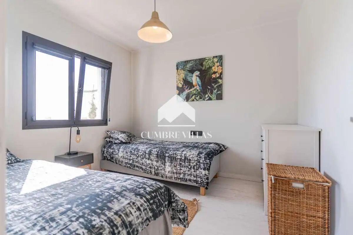 Habitación de Casa adosada en venta en Almuñécar con Terraza, Trastero y Internet