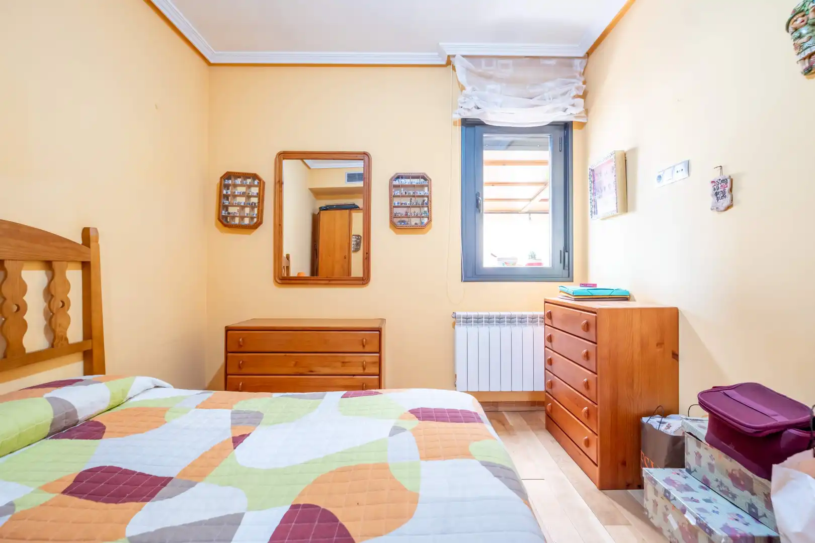 Bedroom of Houses for sale in Zaragoza  with Air Conditioner and Heating