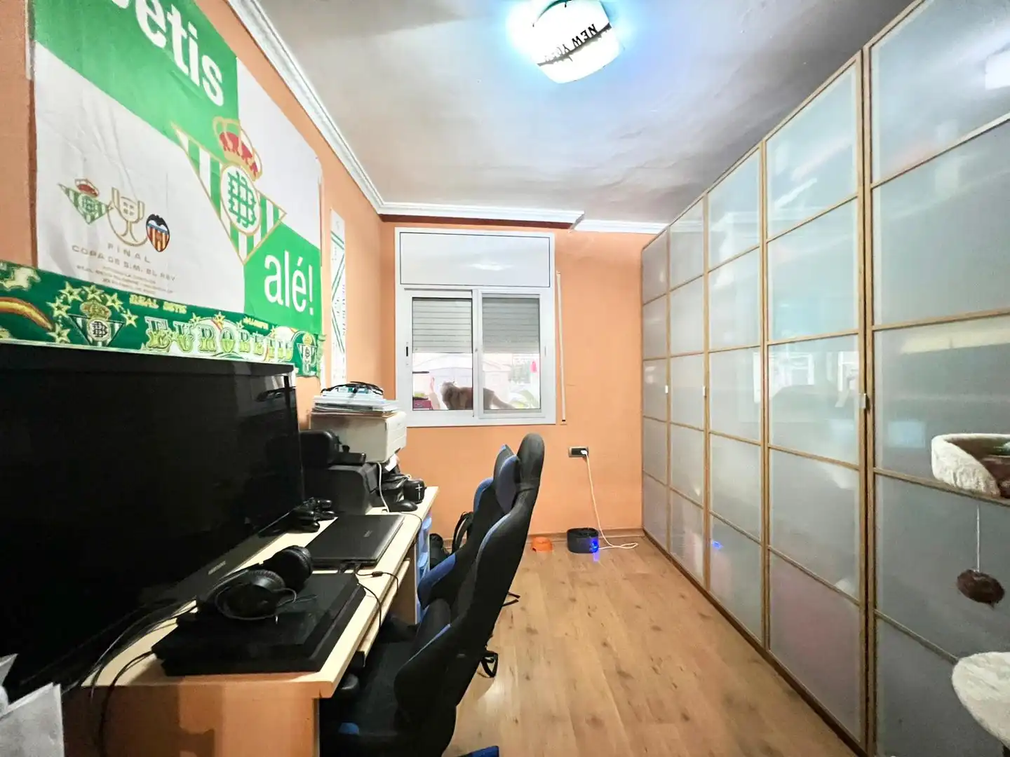 Bedroom of Duplexes for sale in L'Hospitalet de Llobregat  with Terrace and Balcony