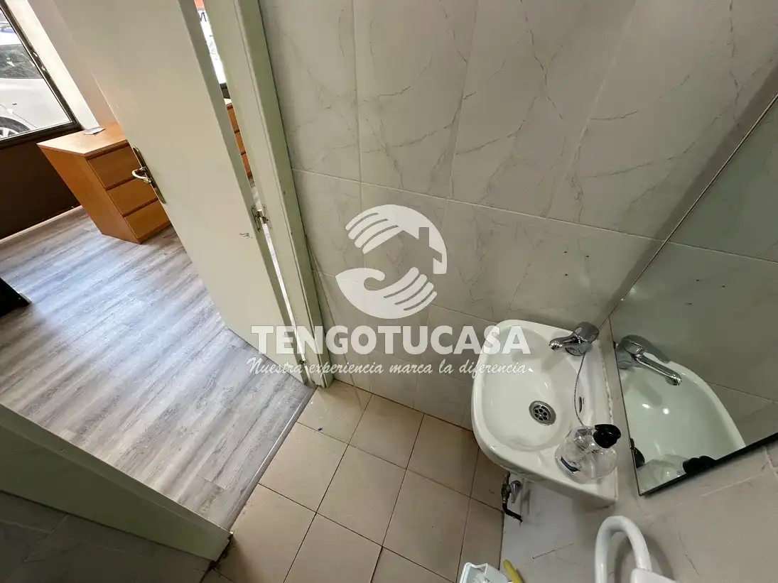 Badezimmer von Geschaftsraum zur Miete in Madrid
