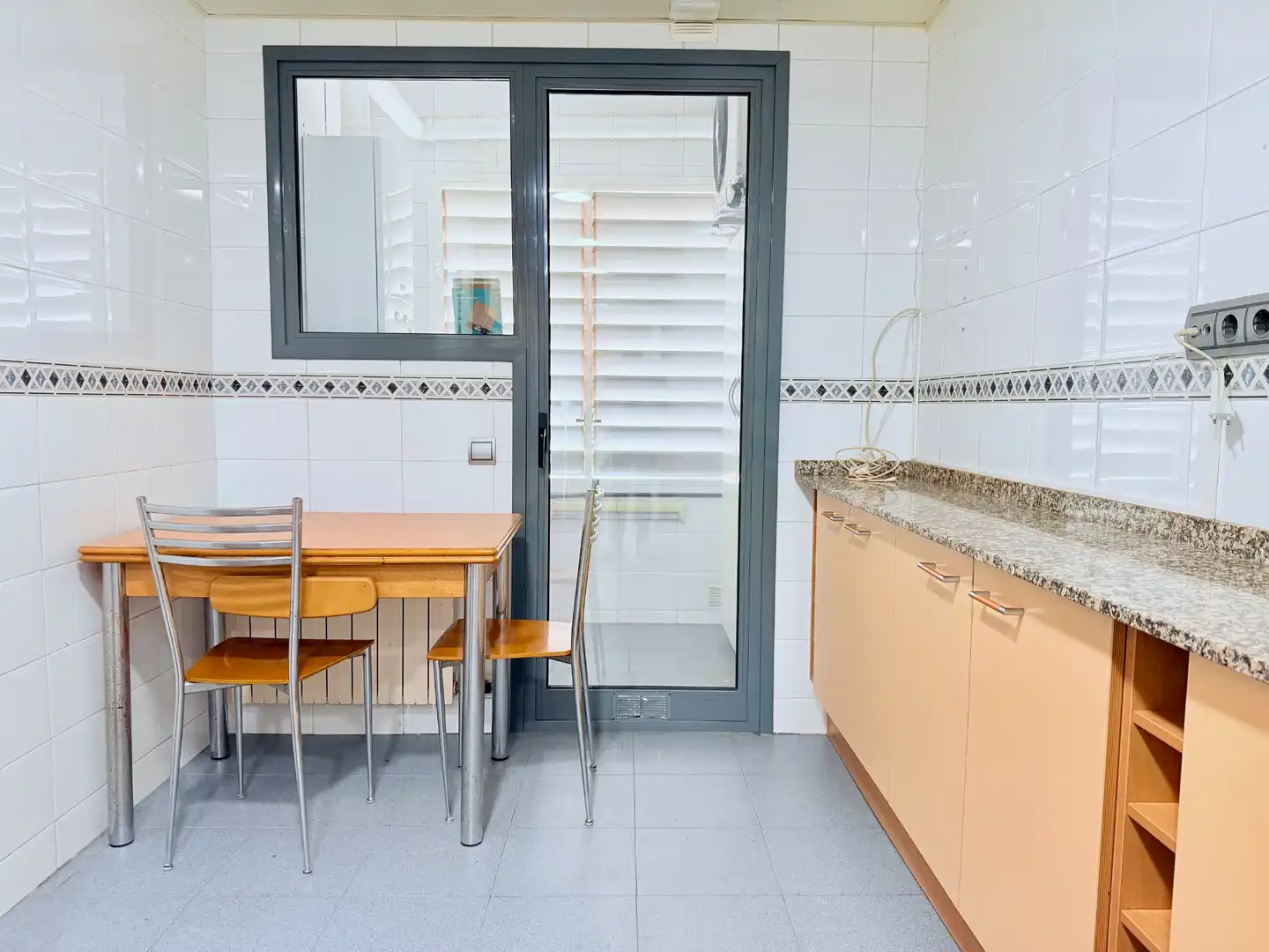 Cocina de Piso en venta en Sant Feliu de Llobregat con Aire acondicionado, Calefacción y Parquet
