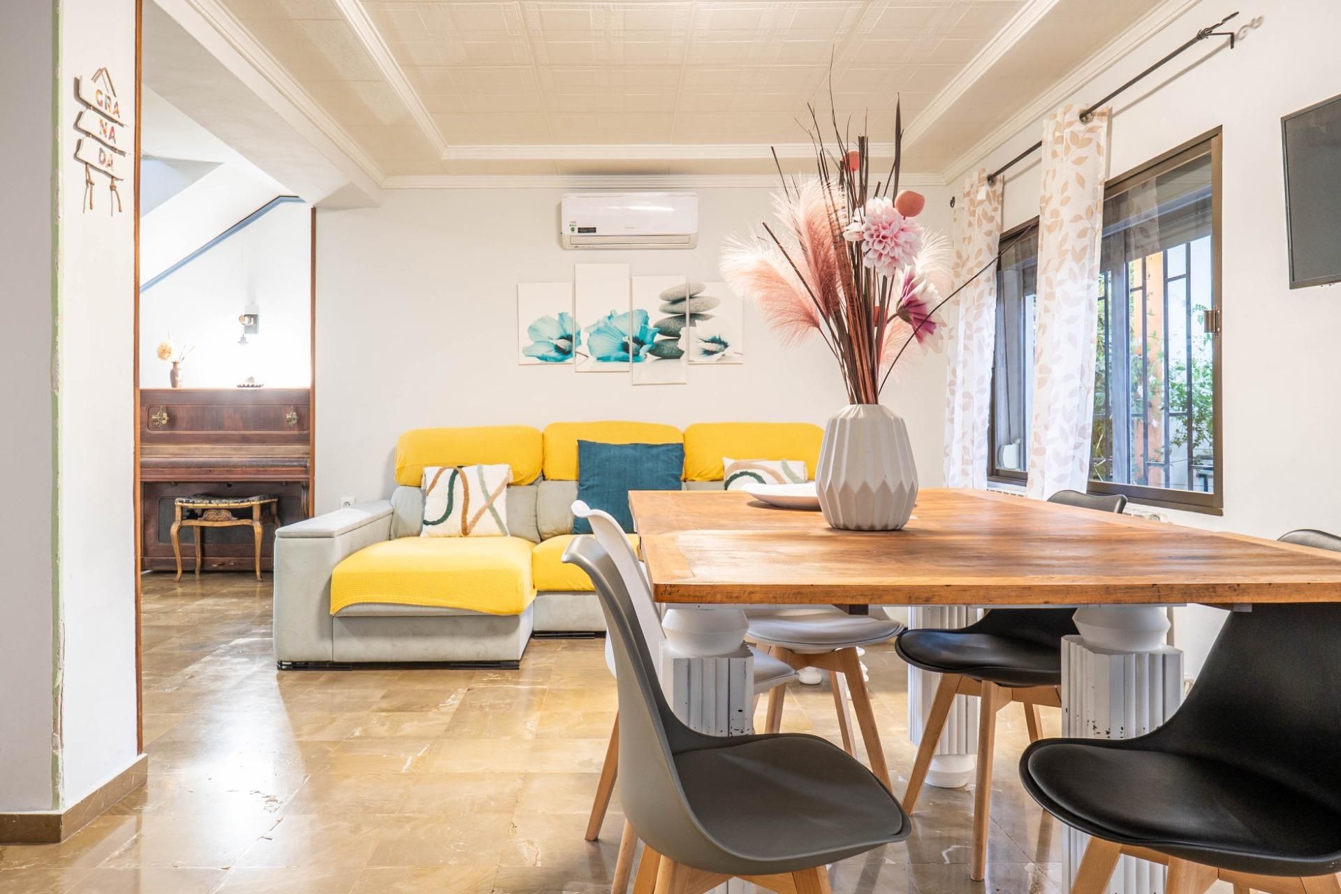 Single-family semi-detached for sale in Calle de Inglaterra, 13