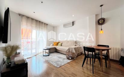 Living room of Flat for sale in Badalona  with Heating and Balcony