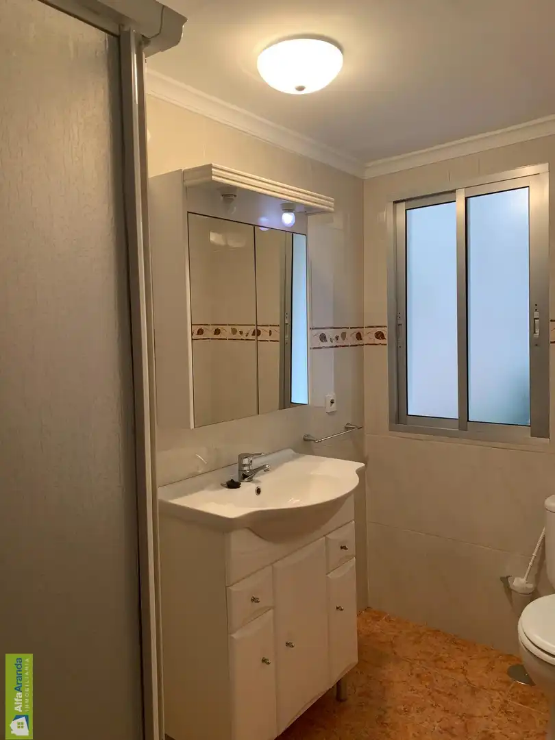 Baño de Piso en venta en Aranda de Duero con Calefacción, Parquet y Terraza