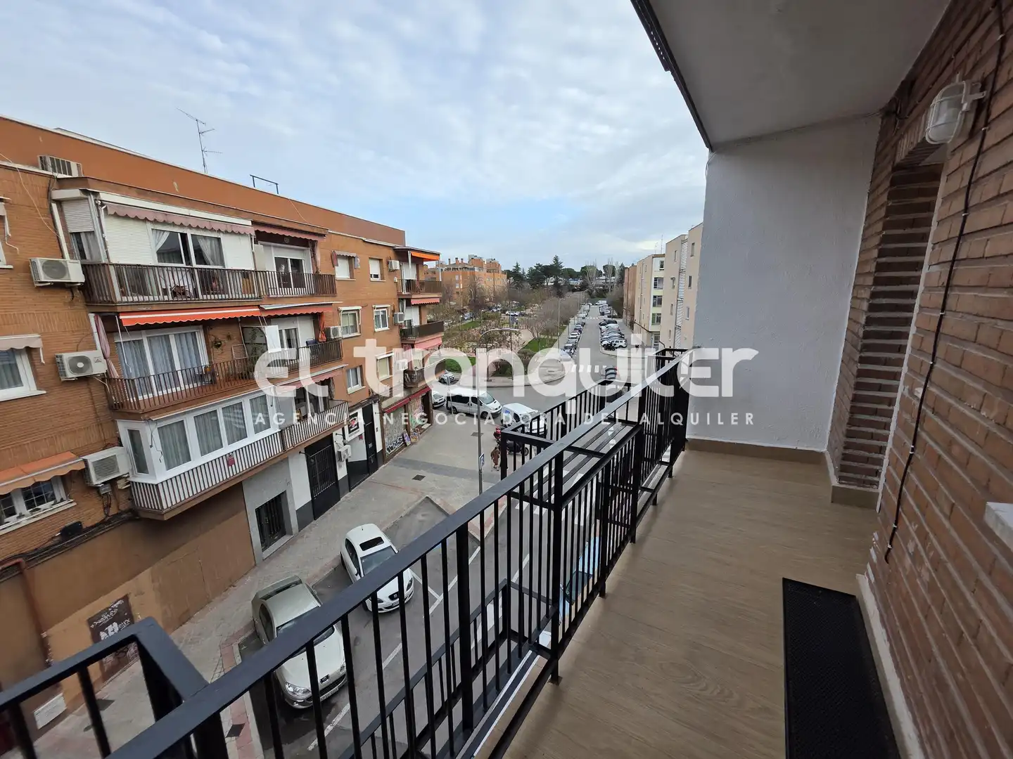 Vista exterior de Piso en venta en Madrid con Terraza y Lavadora