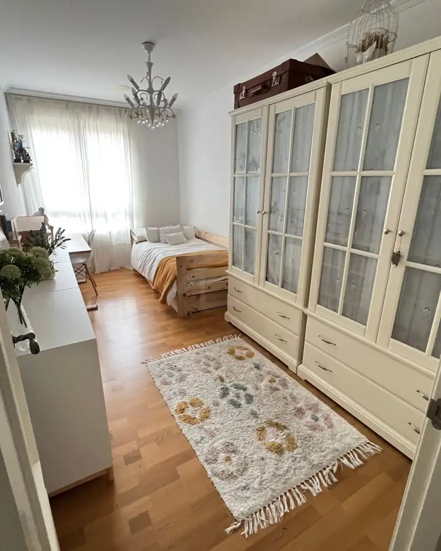 Habitación de Piso en venta en  Logroño con Aire acondicionado, Calefacción y Jardín privado