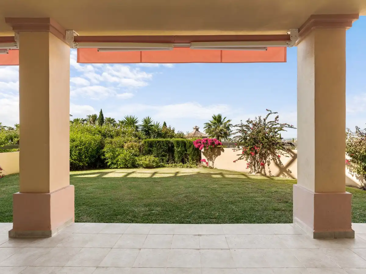 Terrace of Ground floor for sale in Benahavís  with Air Conditioner, Private garden and Terrace