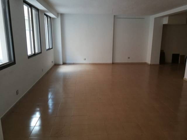Oficina en Venta en Ronda de Puerta Nueva, 2 en Barrios Bajos - La Horta