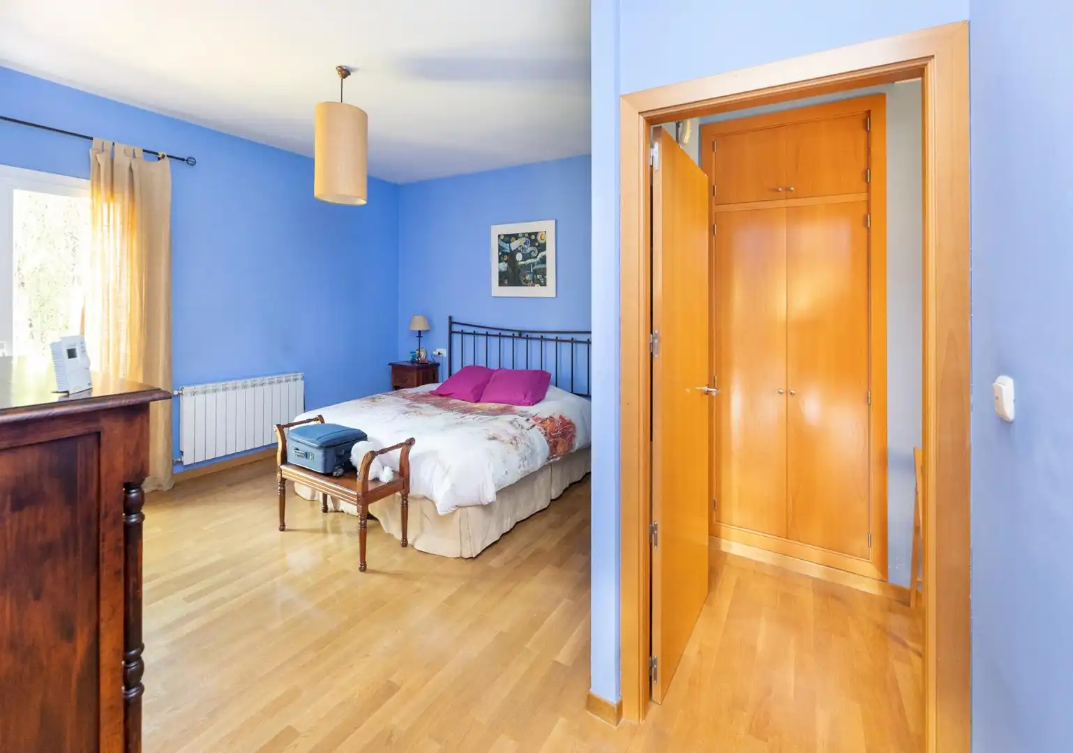 Habitación de Casa o chalet en venta en Cájar con Calefacción, Piscina y Alarma