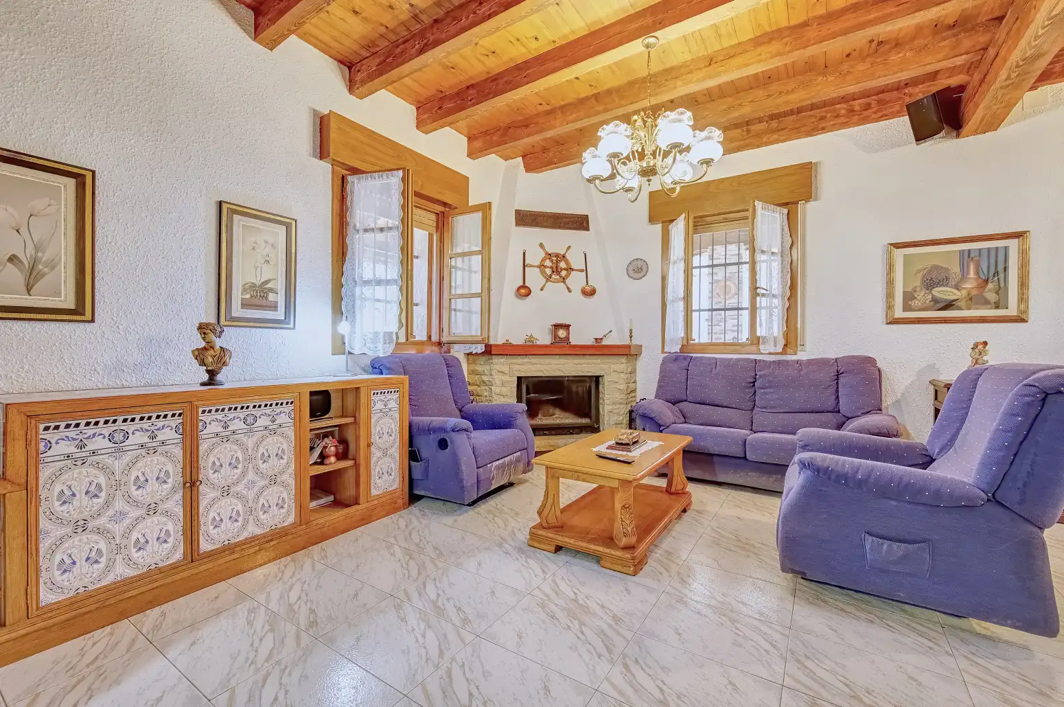 Wohnzimmer von Haus oder Chalet zum Verkauf in Aranguren mit Klimaanlage, Heizung und Privatgarten