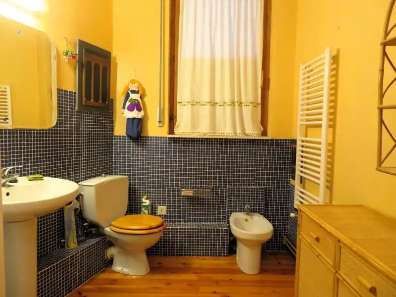 Baño de Casa o chalet en venta en Santa Cristina de Valmadrigal con Calefacción, Jardín privado y Trastero